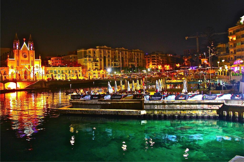 Simons Apartments Minutes Away From Balluta Bay And St Julians Sliema Cameră foto