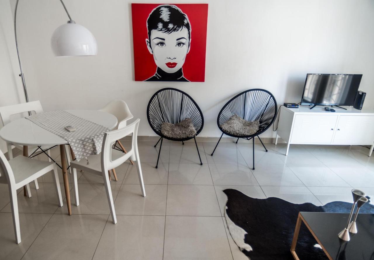 Simons Apartments Minutes Away From Balluta Bay And St Julians Sliema Exterior foto